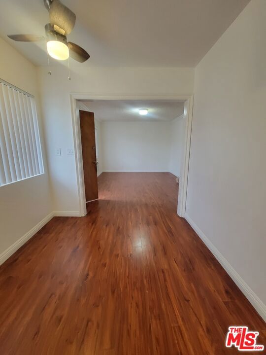 1038 S Harvard Boulevard, Los Angeles CA: https://media.crmls.org/mediaz/ff5cf8d5-c209-47af-94e2-8c3767982119.jpg