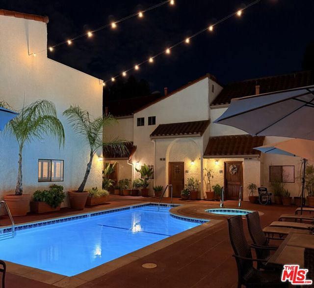 10926 Bluffside Drive, Studio City CA: https://media.crmls.org/mediaz/ff5d564e-abbb-4fa9-8d41-eb06ca02afce.jpg