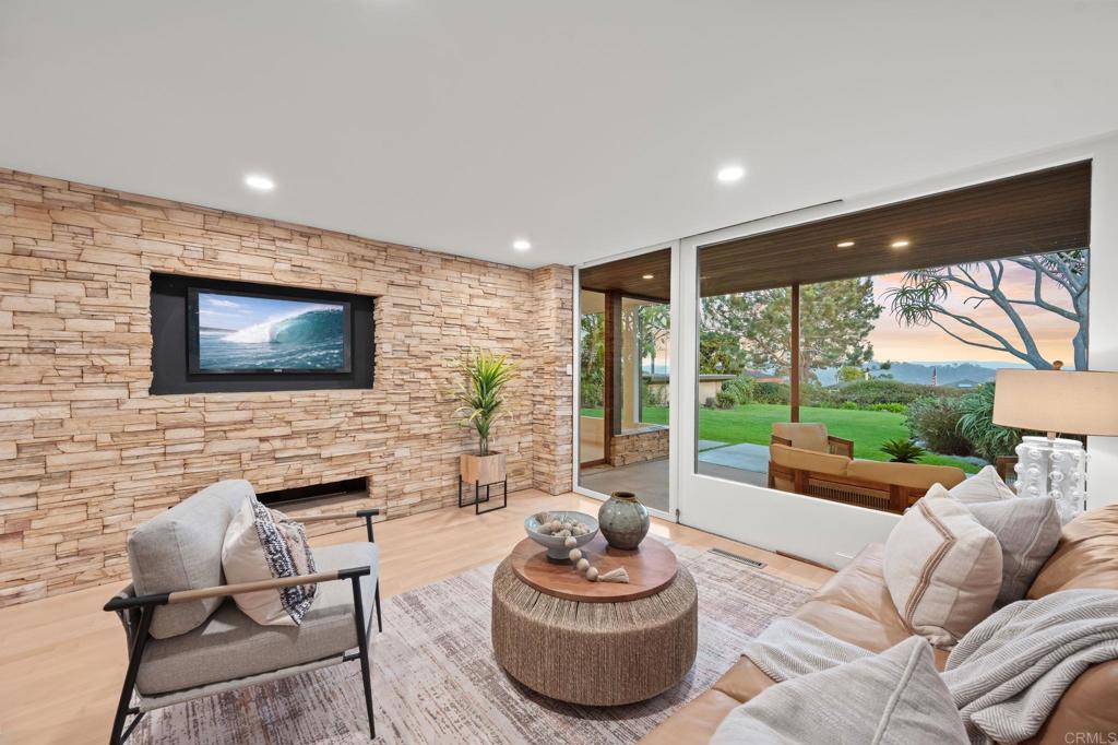 280 Torrey Pines Terrace - photo 14