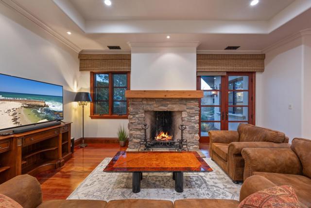 15707 Blue Crystal Trl, Poway CA: https://media.crmls.org/mediaz/ff5fed1d-fb31-4ab6-8251-9e273cc5e876.jpg