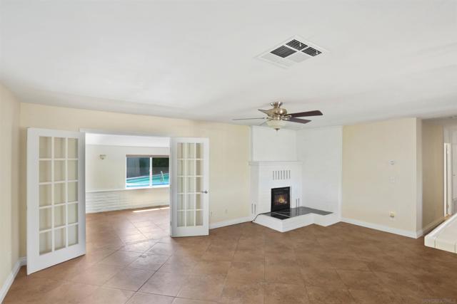 14287 Lolin Ln, Poway CA: https://media.crmls.org/mediaz/ff601045-4e71-48c5-ac07-42350a490c15.jpg