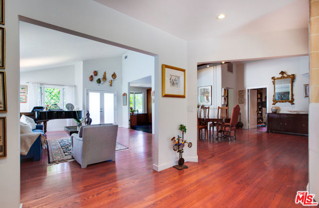 12521 Westminster Avenue, Los Angeles CA: https://media.crmls.org/mediaz/ff60b809-c460-43dc-ae88-db3ea4665911.jpg