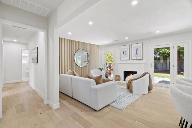 520 S Bayview Avenue, Sunnyvale CA: https://media.crmls.org/mediaz/ff60e54e-edd1-4528-9cdc-f14509731108.jpg