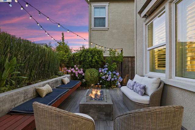 318 Paradiso Ct, San Ramon CA: https://media.crmls.org/mediaz/ff60ef3f-cf25-4722-8223-d0304221ba01.jpg