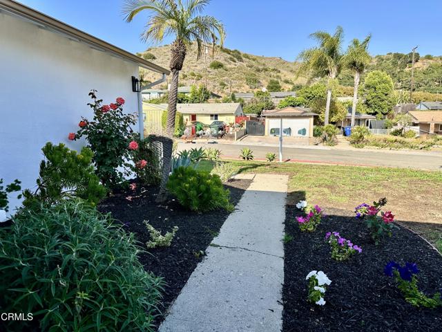 5063 Cypress Lane, Ventura CA: https://media.crmls.org/mediaz/ff60f46e-8542-46dd-b520-fcdef63629fa.jpg