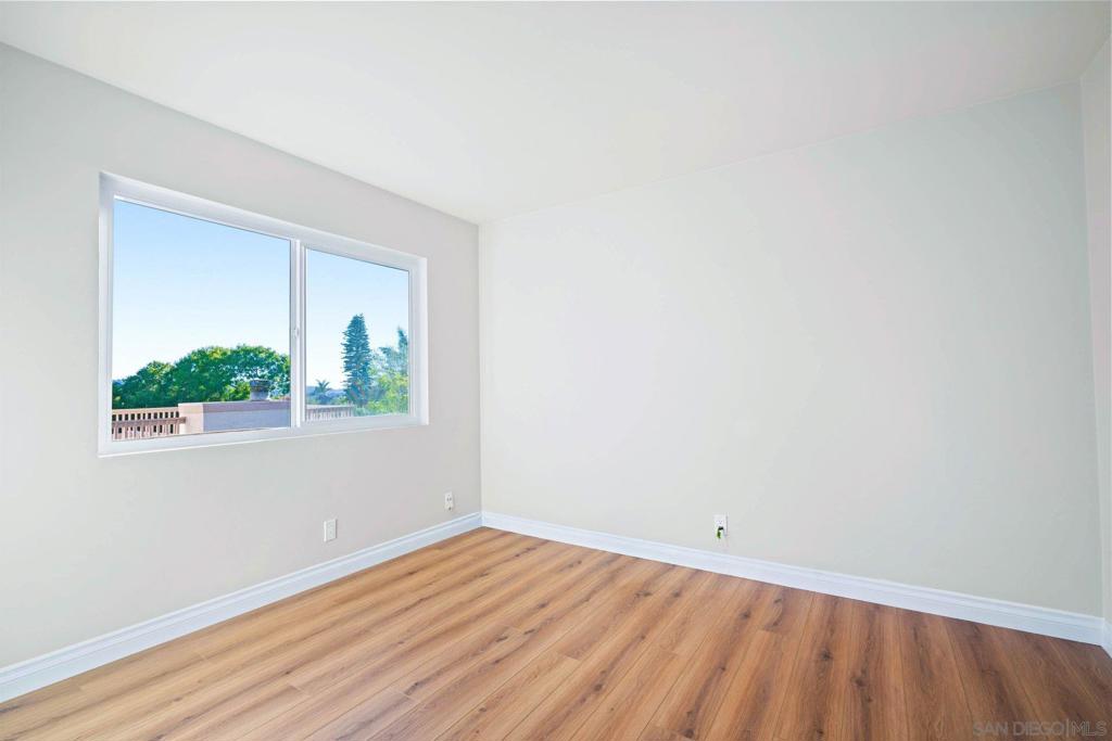 831 Santa Rosita - photo 16