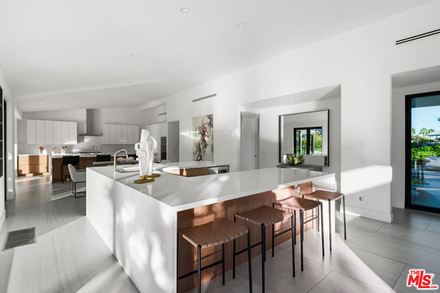 49723 Avenida Montero, La Quinta CA: https://media.crmls.org/mediaz/ff61eb2e-3779-4753-86d7-e64a4aca165c.jpg