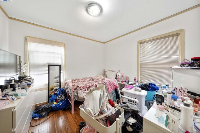 Image 29 of 42 For 883 46th St  