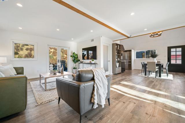 21000 Mines Rd., Livermore CA: https://media.crmls.org/mediaz/ff628730-71c8-4a59-a302-edcb8c84dda4.jpg