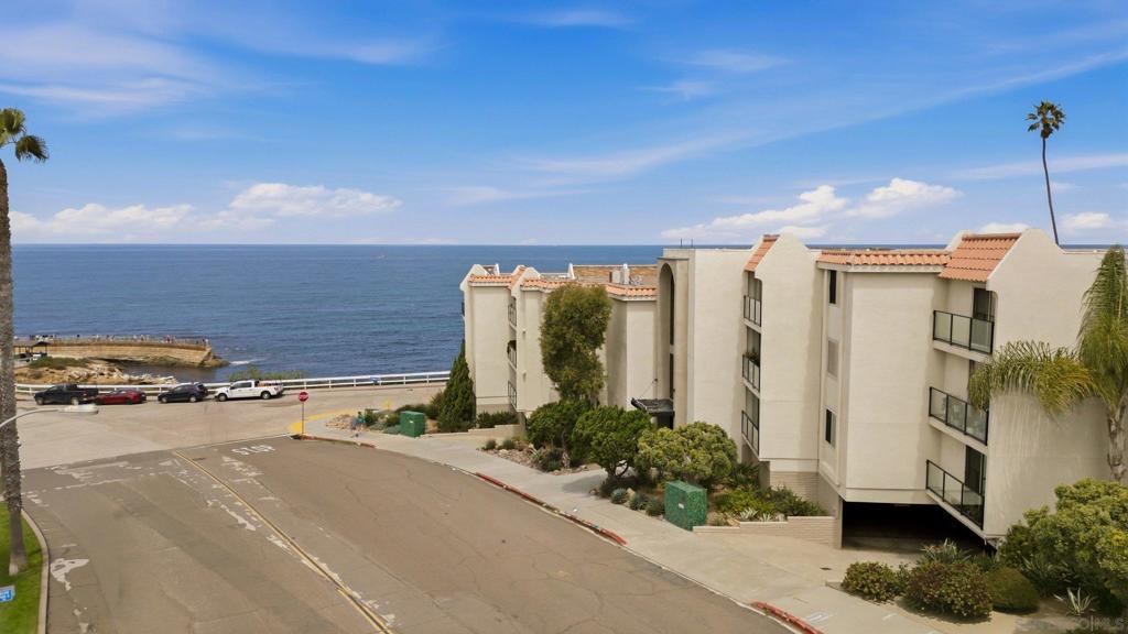 909 Coast - photo 5