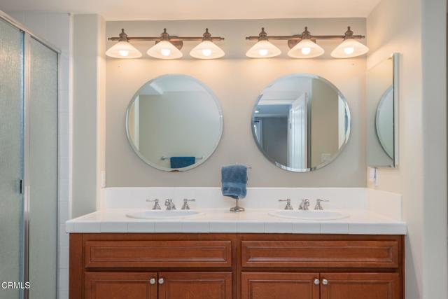 4256 Tradewinds Drive, Oxnard CA: https://media.crmls.org/mediaz/ff64cdba-a4ea-49c7-86a7-18d6414c2505.jpg