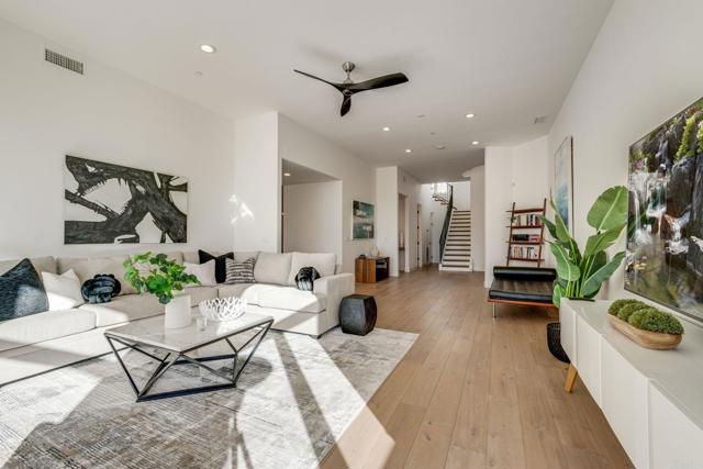 Image 4 of 43 For 1270 Rubenstein Ave.