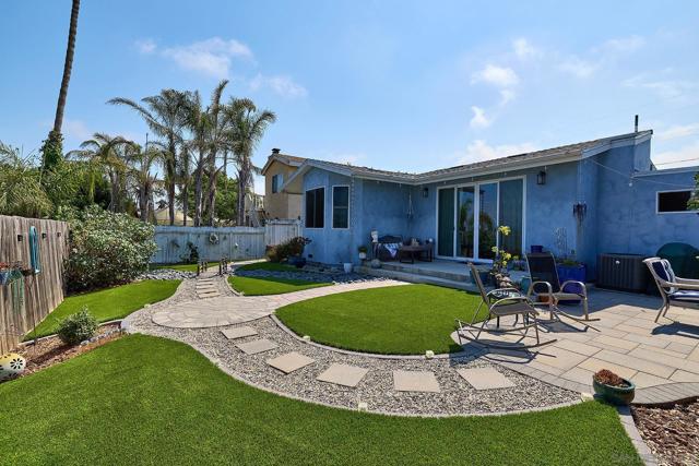3703 Tomahawk Ln, San Diego CA: https://media.crmls.org/mediaz/ff68115d-eb44-4ea3-94f7-c62152f54a9c.jpg