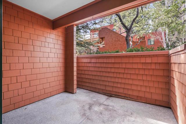 4250 El Camino Real, Palo Alto CA: https://media.crmls.org/mediaz/ff687339-6f52-451a-83bf-94a878d5be83.jpg