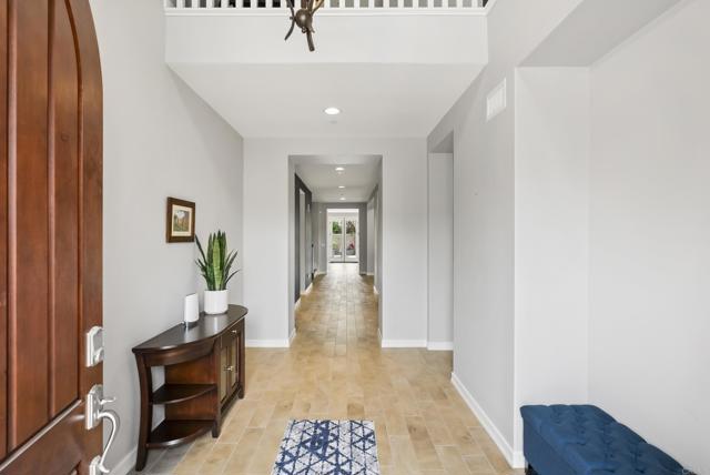 1017 Scarlet Way, Encinitas CA: https://media.crmls.org/mediaz/ff68d6a5-93ea-4872-98a3-ec5e5edf39f8.jpg