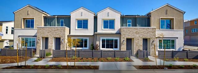 741 Mara Loop, Chula Vista CA: https://media.crmls.org/mediaz/ff6a2b17-6fef-4df5-986d-581e529b3e63.jpg
