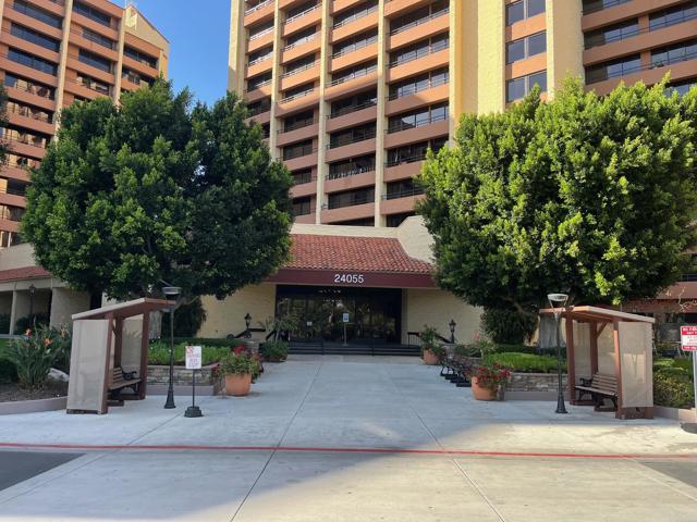 Detail Gallery Image 40 of 41 For 24055 Paseo Del Lago #155,  Laguna Woods,  CA 92637 - 2 Beds | 2 Baths