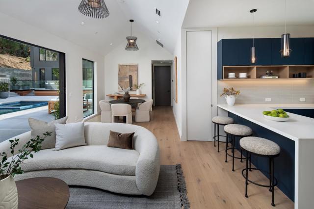 235 Harcross Road, Woodside CA: https://media.crmls.org/mediaz/ff6c233b-afc5-4811-9337-86eaaa3771e7.jpg