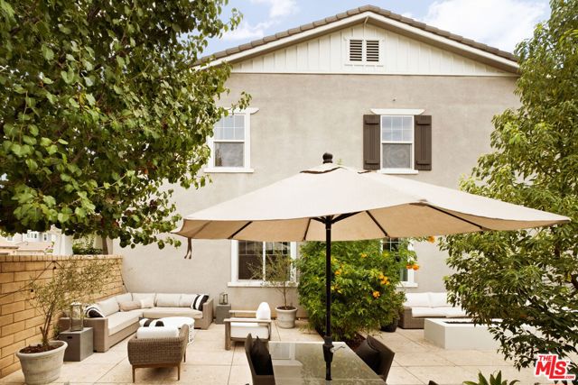 24229 La Montura Drive, Valencia CA: https://media.crmls.org/mediaz/ff6ef154-2afa-4269-b0c6-af4ef4eb9ec5.jpg