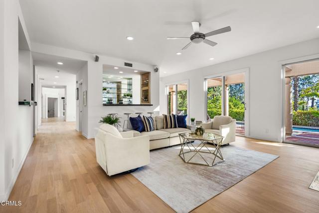 Detail Gallery Image 8 of 72 For 1265 Chateau Rd, Pasadena,  CA 91105 - 5 Beds | 5/2 Baths