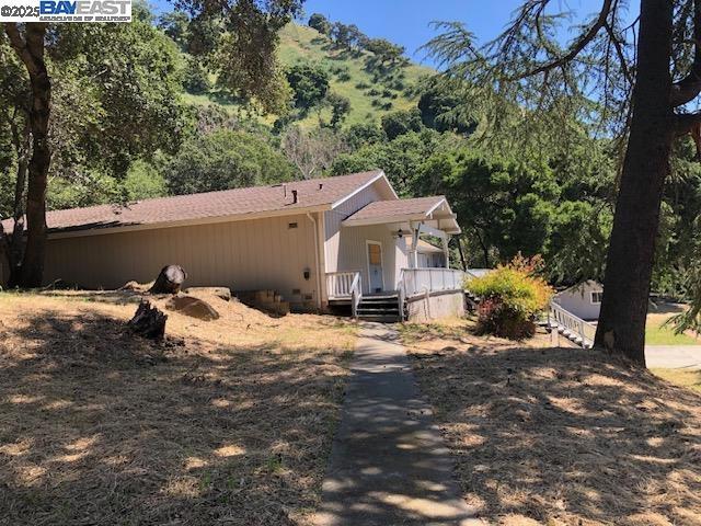 2950 Niles Canyon Rd, Castro Valley CA: https://media.crmls.org/mediaz/ff6f8645-26c2-4803-9e31-46165460092c.jpg