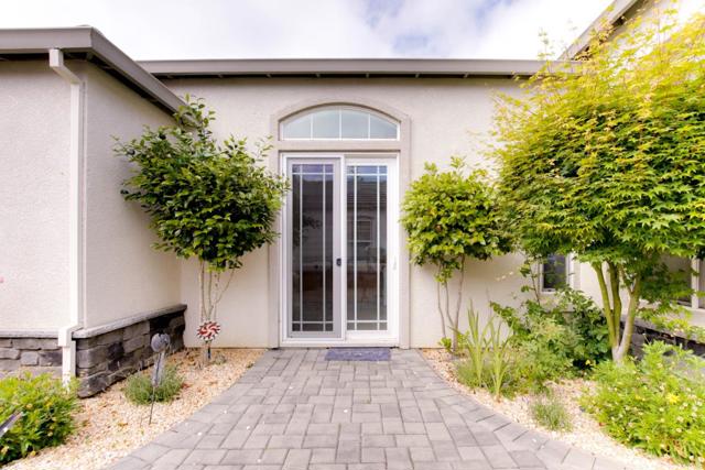 334 Paseo Gularte, San Juan Bautista CA: https://media.crmls.org/mediaz/ff6f9cac-e02c-44a1-8701-5b01d82c01fe.jpg
