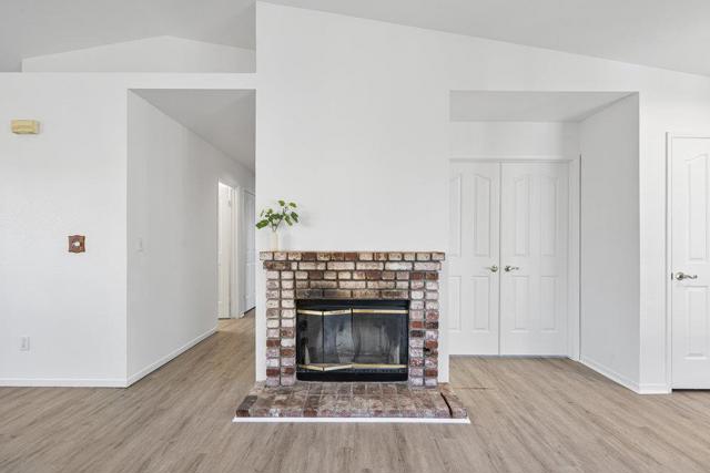 2199 Raleigh Circle, Hollister CA: https://media.crmls.org/mediaz/ff70bd25-eba7-401e-b911-663b1993b0c7.jpg