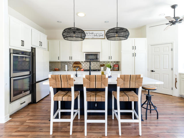 Image 13 of 39 For 79818 Parkway Esplanade