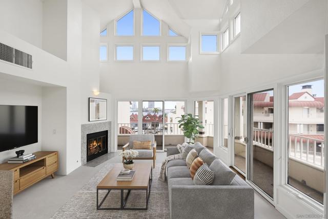 1101 1st Street, Coronado CA: https://media.crmls.org/mediaz/ff7202b3-1a76-4a1c-b2a6-e656a623dde1.jpg
