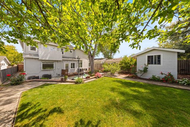1665 Ardenwood Drive, San Jose CA: https://media.crmls.org/mediaz/ff726dd3-7584-4745-a36f-5fa9ecb4ccd7.jpg