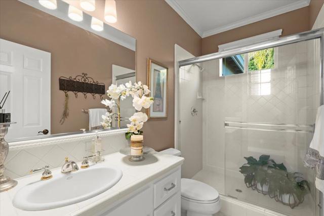 2380 Sunflower Circle, Gilroy CA: https://media.crmls.org/mediaz/ff726eba-6ef8-4751-93ab-09e10ac14b19.jpg
