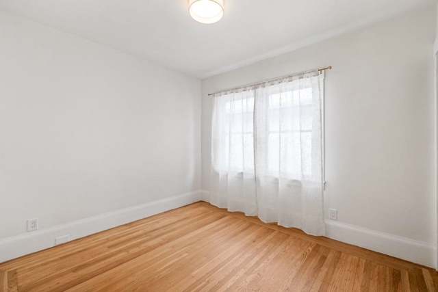 2254 62nd Ave, Oakland CA: https://media.crmls.org/mediaz/ff73e064-bc76-46e9-ae4b-ab5824b1e351.jpg