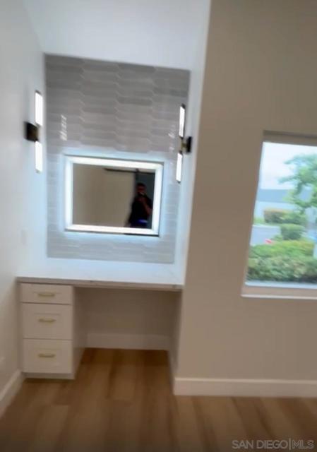 175 Bronze Way, Vista CA: https://media.crmls.org/mediaz/ff75cb8c-4a4e-4f16-a7c3-88fee7894d6c.jpg