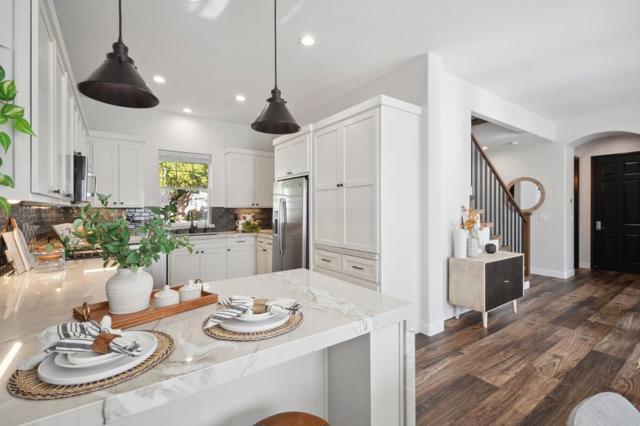7531 Edinburgh Way, Gilroy CA: https://media.crmls.org/mediaz/ff76e654-512b-4f92-856b-d03894680a6d.jpg