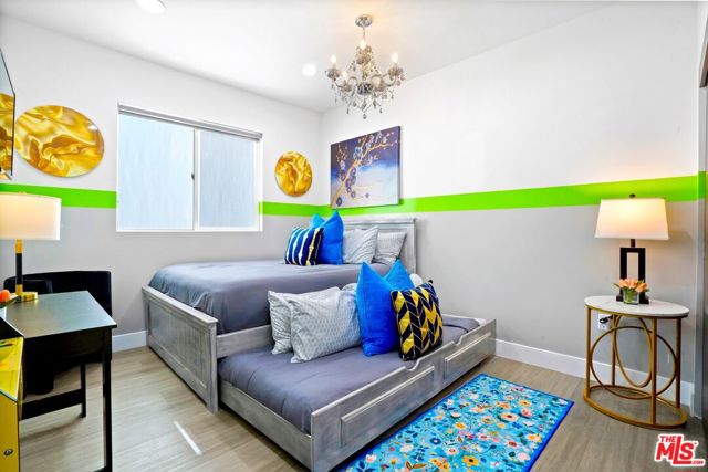 5853 Vineland Avenue, North Hollywood CA: https://media.crmls.org/mediaz/ff76e82a-0379-4312-b260-9506b1a4972f.jpg
