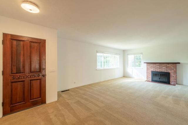 0 2 E of Torres Avenue, Carmel CA: https://media.crmls.org/mediaz/ff76eb5c-1288-42b7-a109-5f4cbd9cd67b.jpg