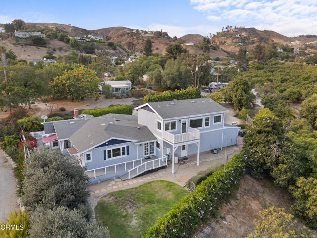 2102 Buena Vista Drive, Camarillo CA: https://media.crmls.org/mediaz/ff771e17-2d8a-4174-84c3-f9b9449b1063.jpg