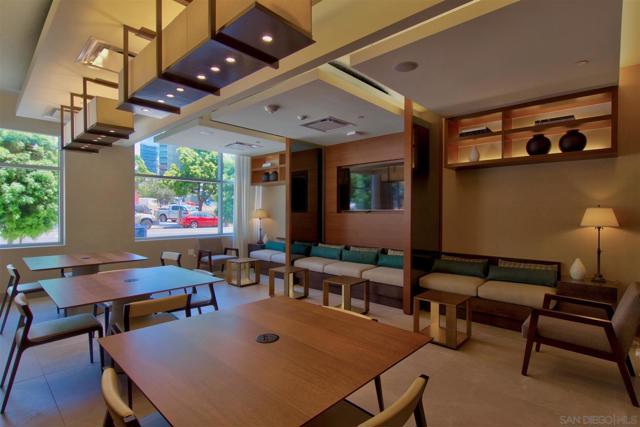 1388 Kettner Blvd, San Diego CA: https://media.crmls.org/mediaz/ff78025c-4bee-49a8-963d-437780638d98.jpg