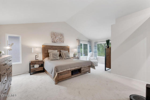5092 Benedict Court, Oak Park CA: https://media.crmls.org/mediaz/ff78ad5e-5987-4352-a83e-9bb7b3bf399a.jpg