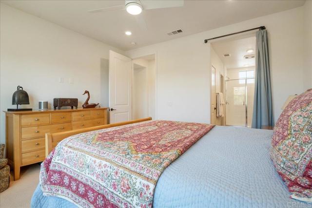 Detail Gallery Image 13 of 34 For 4366 Pacifica Way #5,  Oceanside,  CA 92056 - 4 Beds | 3/1 Baths
