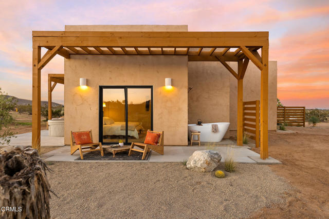 60679 Trentwood Drive, Joshua Tree CA: https://media.crmls.org/mediaz/ff79bbb4-1638-4f19-a328-9349edcbf164.jpg