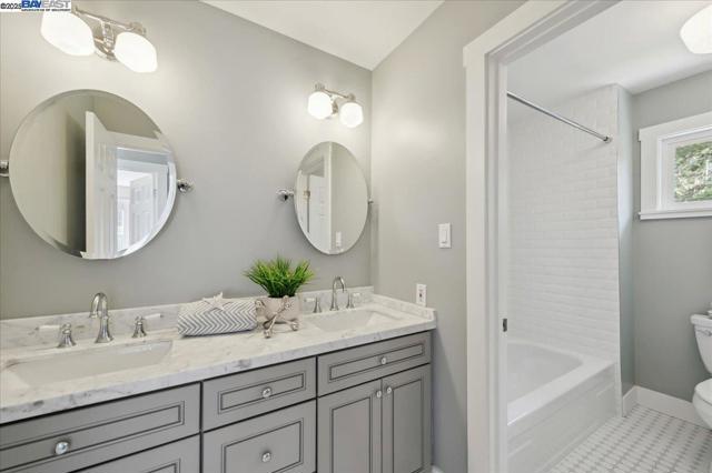 103 Baldwin Dr, Danville CA: https://media.crmls.org/mediaz/ff7a58eb-a89d-460f-a348-c406e0308fe7.jpg