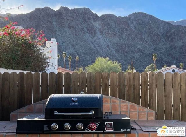 51905 Avenida Rubio, La Quinta CA: https://media.crmls.org/mediaz/ff7aae9f-cc6f-489d-8a62-4cc4d020ae3c.jpg