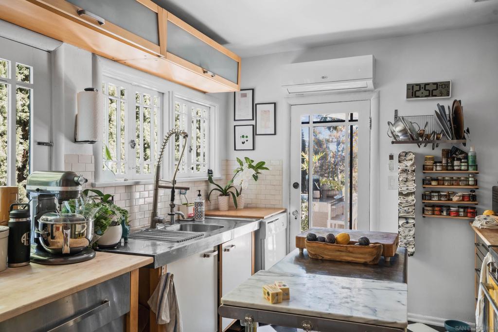 MLS #250039279SD image #24