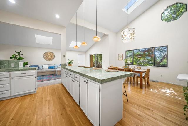 175 Merry Lane, Aptos CA: https://media.crmls.org/mediaz/ff7be71e-0318-48dc-9e25-1013b34b6511.jpg