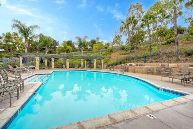 4049 Peninsula Drive, Carlsbad CA: https://media.crmls.org/mediaz/ff7c29b2-0d1a-4530-a79a-78886ead9ba2.jpg