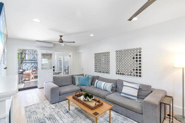 Detail Gallery Image 16 of 48 For 818 7th St, Coronado,  CA 92118 - 4 Beds | 2 Baths