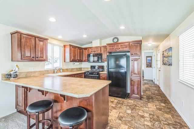 Detail Gallery Image 6 of 17 For 699 N Vulcan Ave Spc 17,  Encinitas,  CA 92024 - 1 Beds | 1 Baths