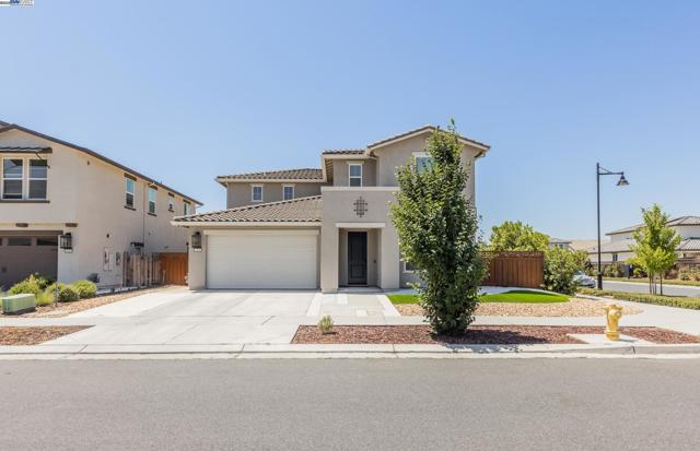 2306 Mozart avenue, Lathrop CA: https://media.crmls.org/mediaz/ff7cd985-d5bf-47e5-a666-bd30ddc837d9.jpg