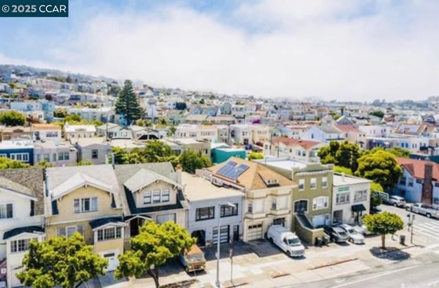 1118 GENEVA AVE, San Francisco CA: https://media.crmls.org/mediaz/ff7ce13b-928a-4f2b-b22f-0f498bc29792.jpg